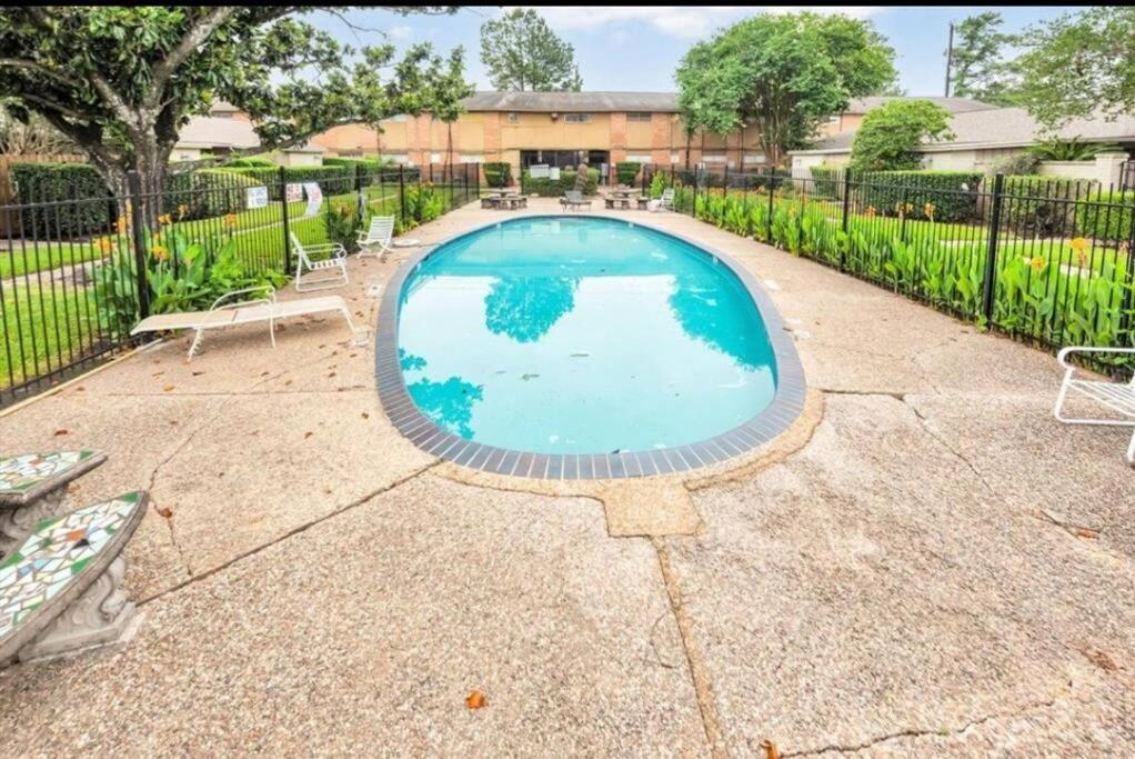 Houston Condo Near Everything! Sleeps 7! Exterior foto